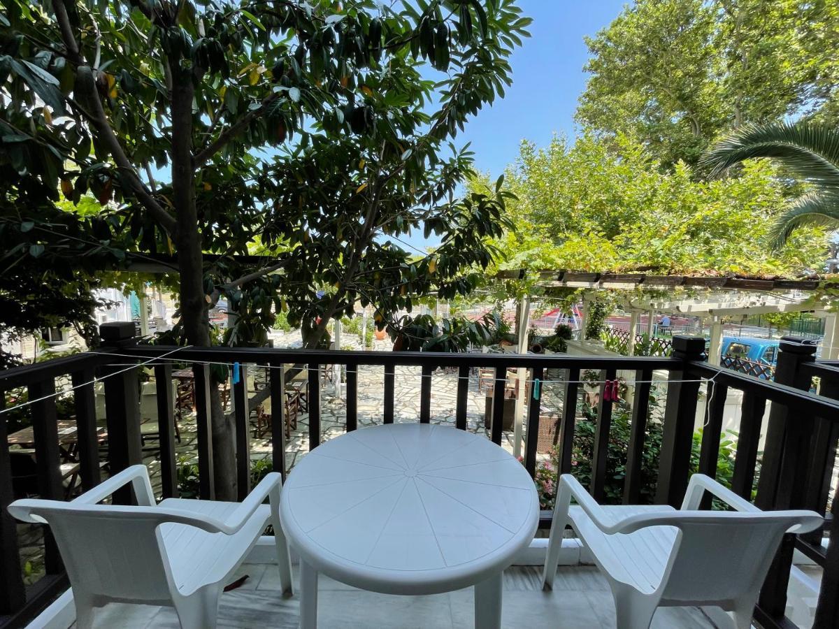 Zefiros Hotel Agios Ioannis  Luaran gambar